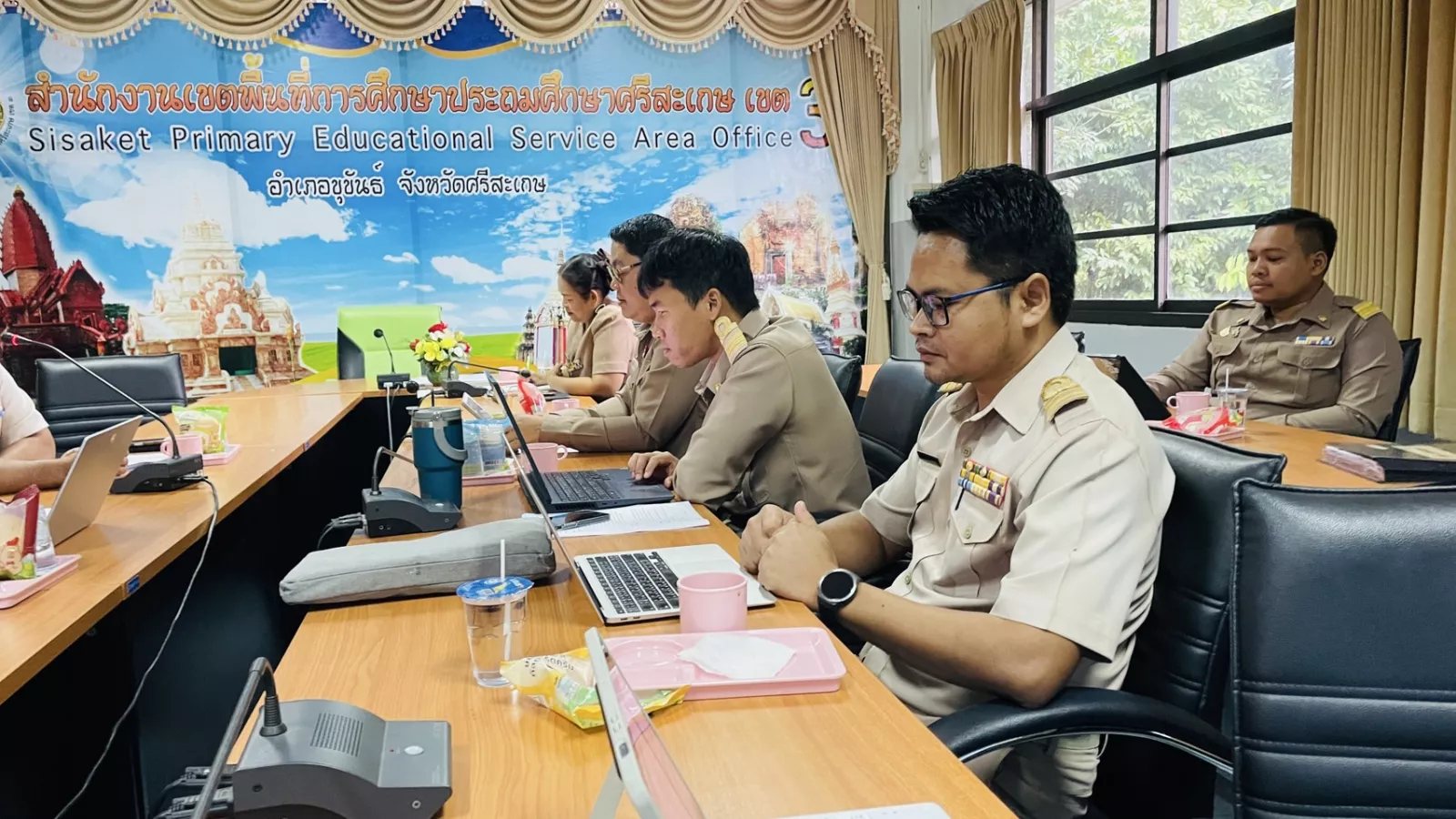 ประชุมคณะกรรมการขับเคลื่อนการยกระดับคุณภาพการศึกษาโรงเรียนขนาดเล็ก ด้วยเทคโนโลยีดิจิทัล